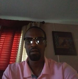 Meet your Posher, Troy